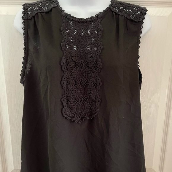 HALOGEN® Lace & Crepe Top, crochet front blouse - Picture 3 of 3